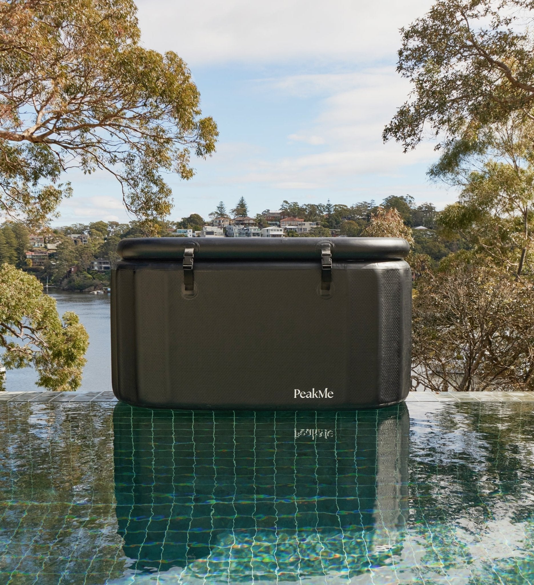 Ice Bath Benefits - The Complete Guide - PeakMe